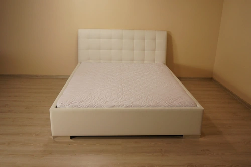 Łóżko tapicerowane PIK 160/200 cm ze stelażem w stylu glamour - 3