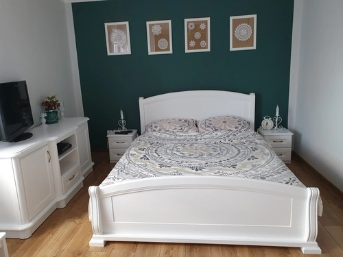 Łóżko drewniane CEZAR 180x200 cm dębowe ze stelażem BIAŁE - 1