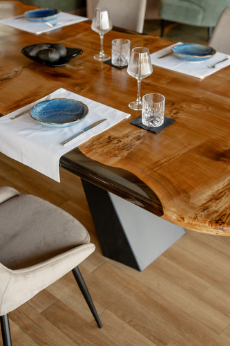 Stół premium z żywicą epoksydową i topolą czeczotą - 3